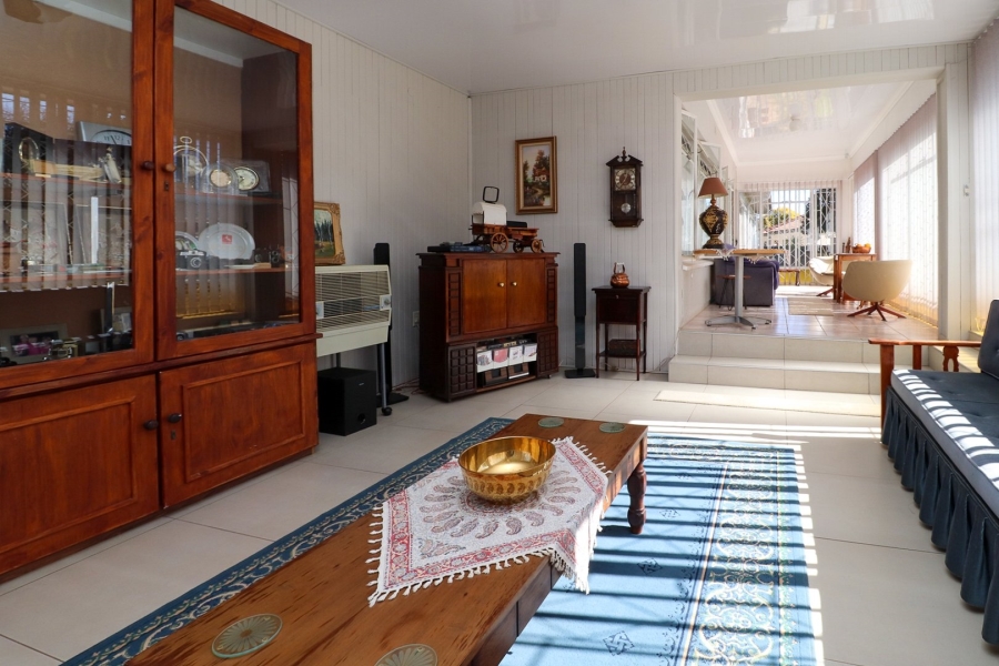 4 Bedroom Property for Sale in Flamwood North West